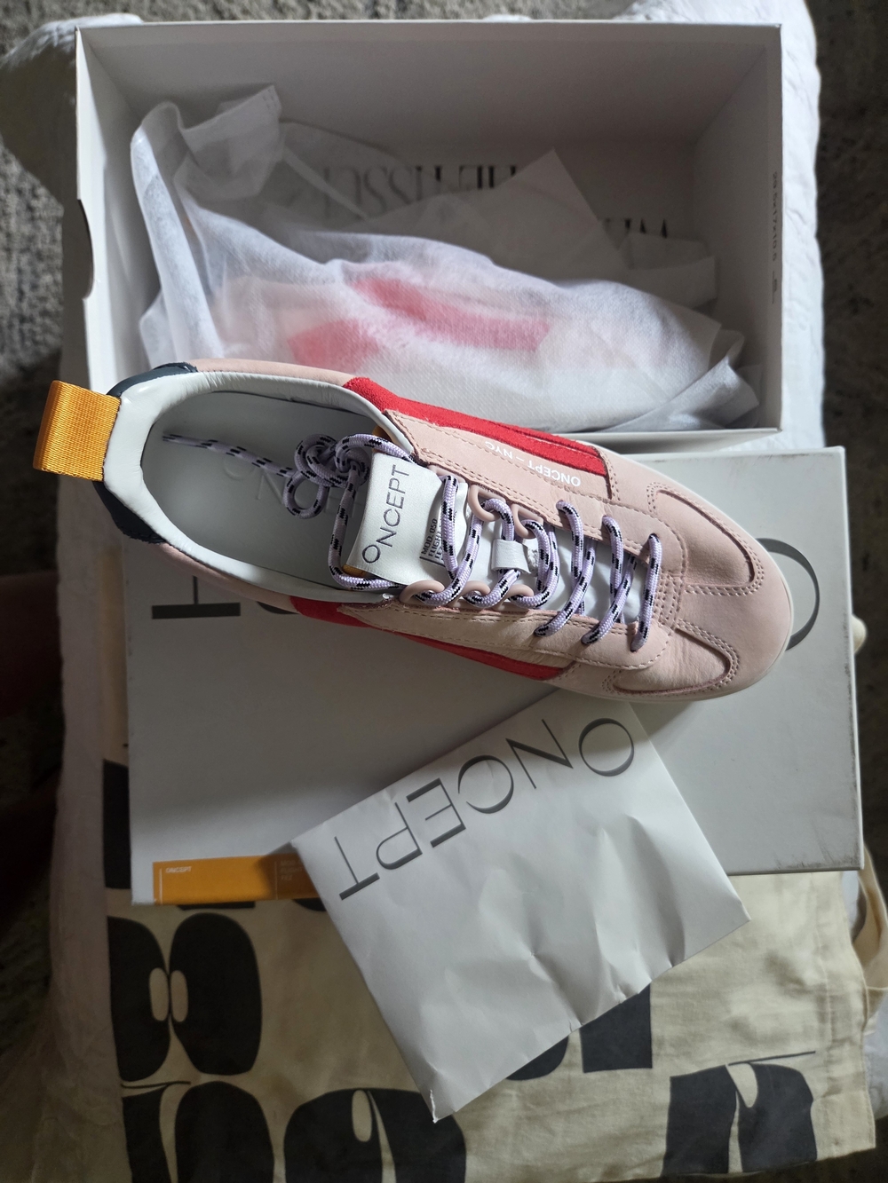 CONCEPT Women’s Pink and Red Low-Top Sneakers